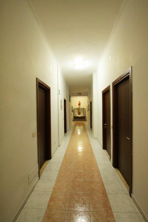 Hotel Casa Per Ferie Margherita Diomira Rom Exterior foto